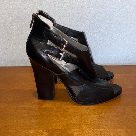 Guess heels black leather 3 inch heel excellent condition still new - Picture 4 of 5